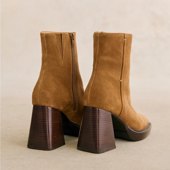 NWOT- Sezane Kaia High Ankle Boots SIZE 7 - Picture 3 of 6